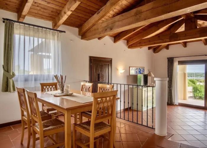 Graziose Ville con A.C e piscina comune