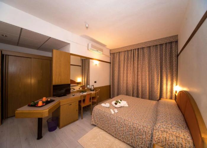 New Petit Hotel