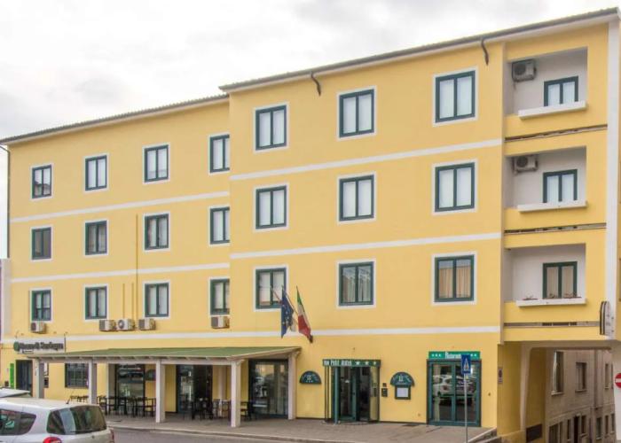 New Petit Hotel