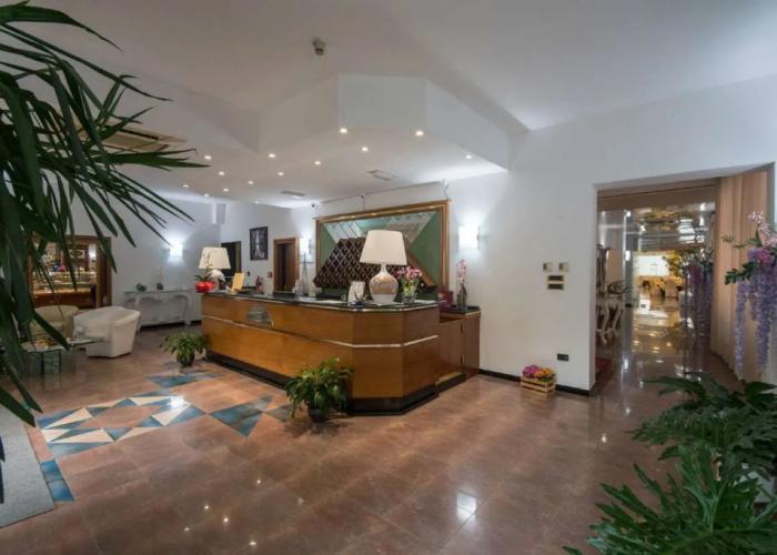 New Petit Hotel
