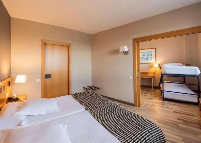 Mercure Atenea Aventura