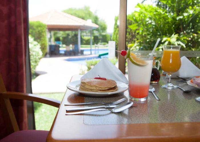 Hotel Paradise Inn