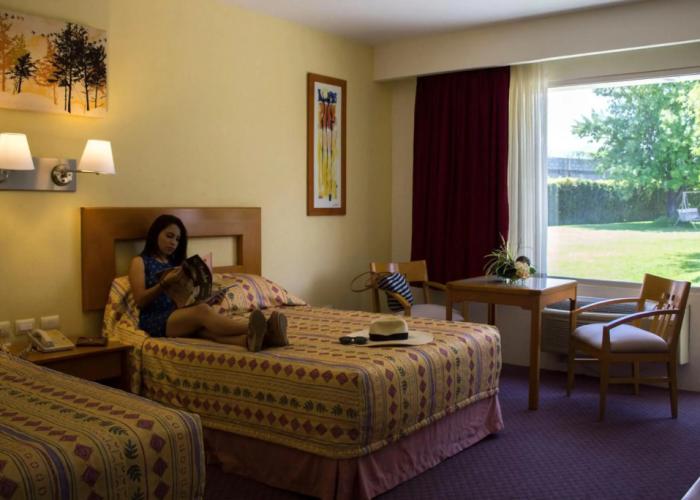 Hotel Paradise Inn