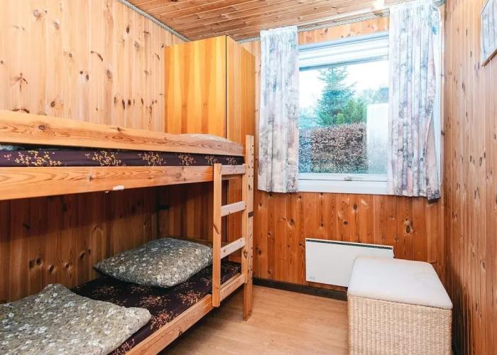 6 Person Holiday Home in Farvang