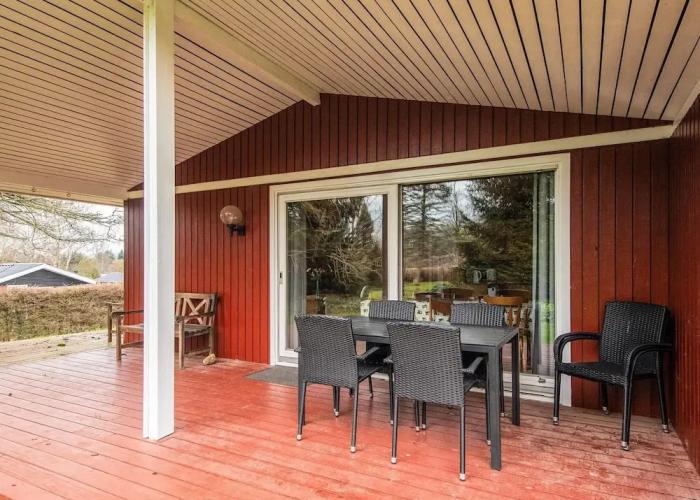 6 Person Holiday Home in Farvang