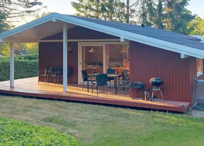 6 Person Holiday Home in Farvang