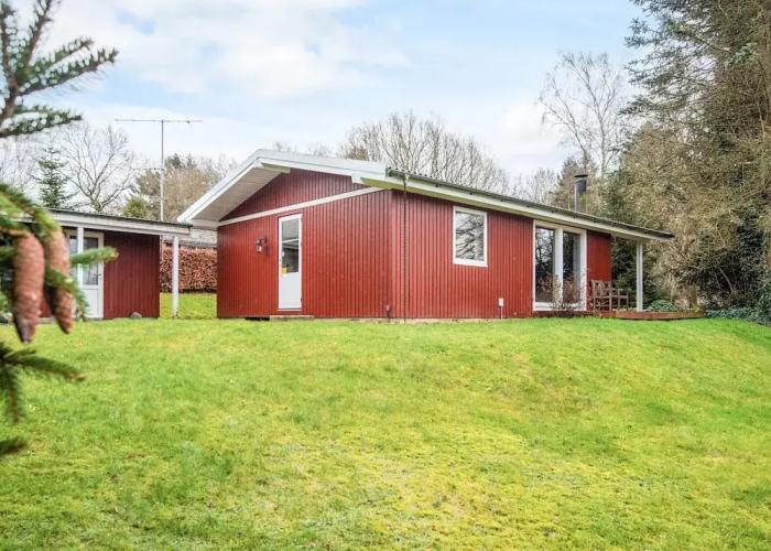 6 Person Holiday Home in Farvang