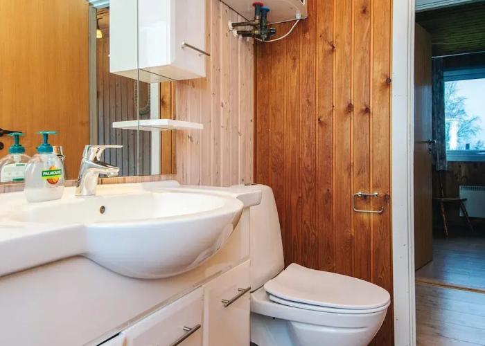 6 Person Holiday Home in Farvang