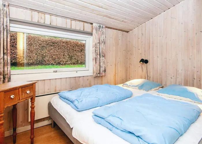6 Person Holiday Home in Farvang