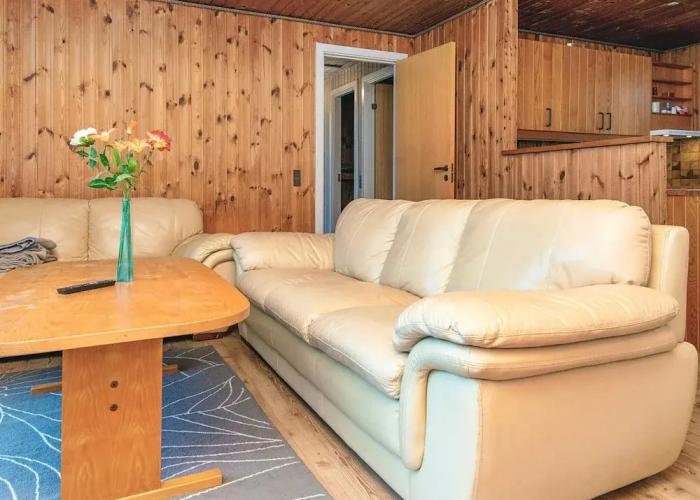 6 Person Holiday Home in Farvang