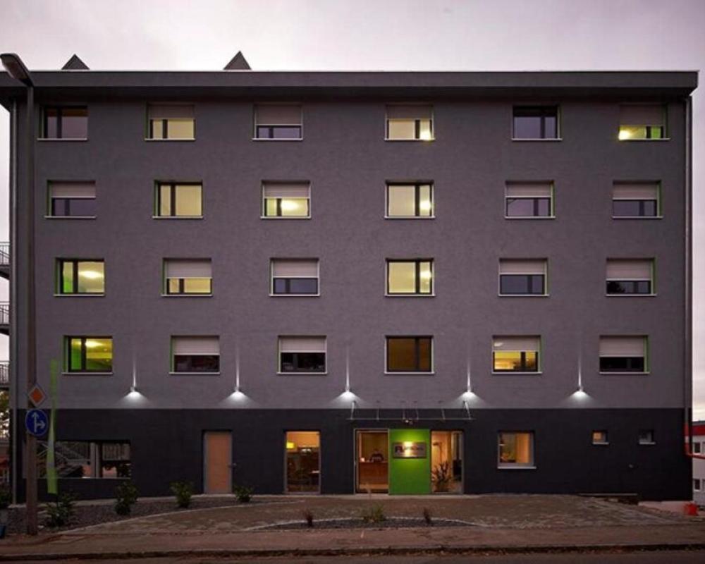 a2 HOTELS Plochingen