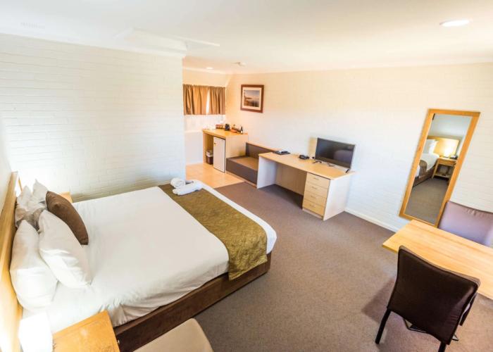 Hospitality Carnarvon, SureStay Collection by Best Western