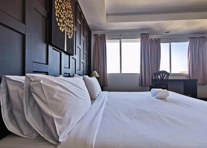 Nana Buri Hotel