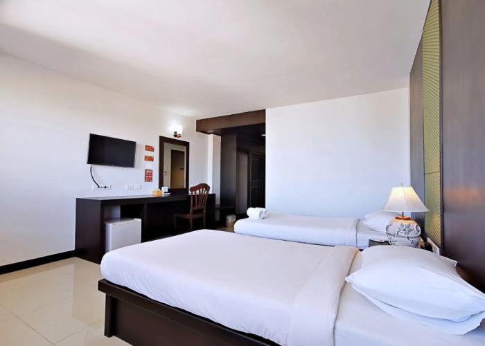 Nana Buri Hotel
