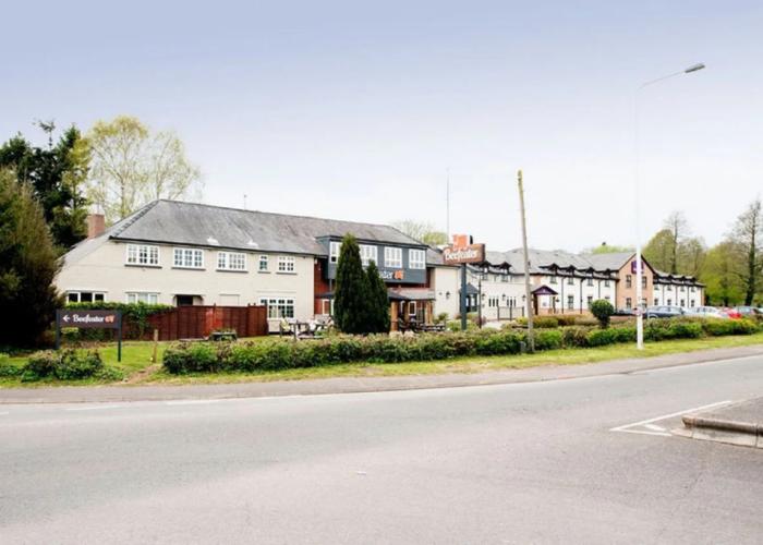 Premier Inn Cardiff West