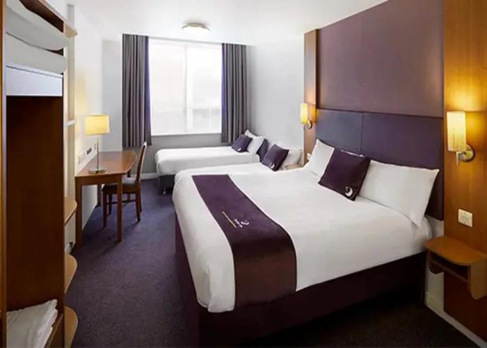 Premier Inn Cardiff West