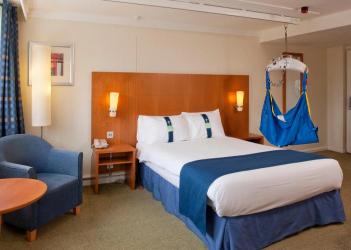 Holiday Inn Cardiff City Centre by IHG
