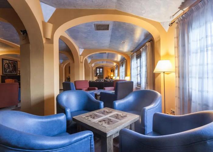 Hotel Alcadima