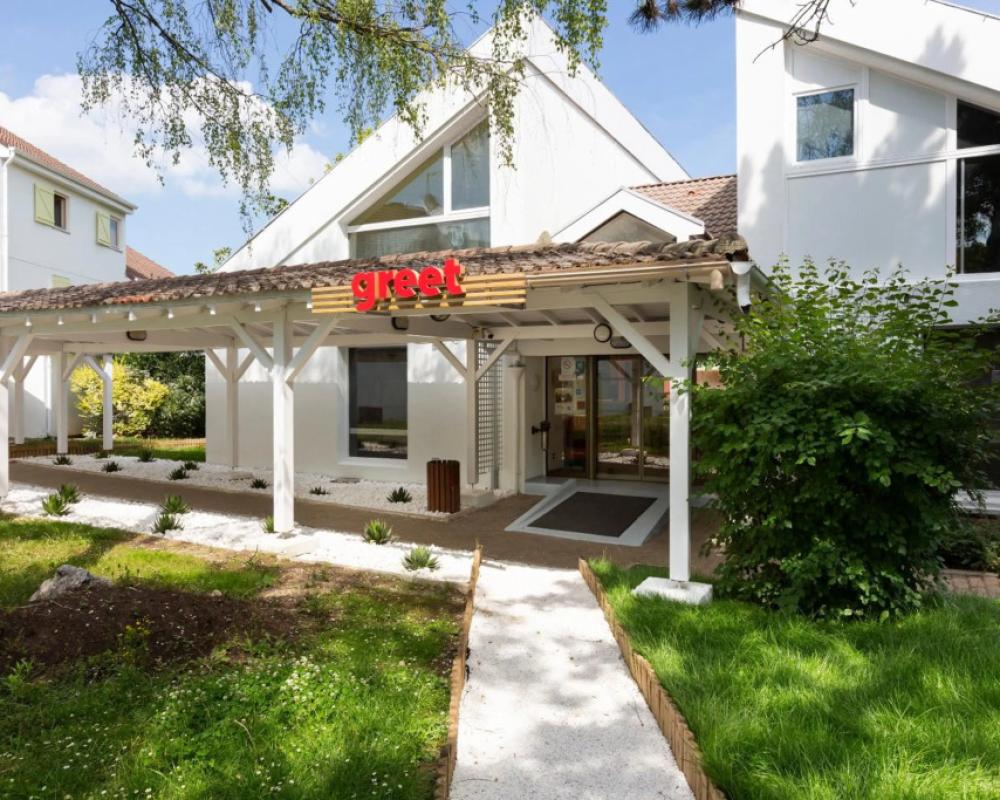 greet Hotel Villeneuve La Garenne