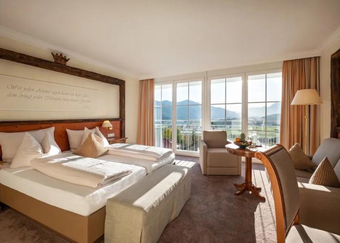 Wellness Schloss Panorama Royal