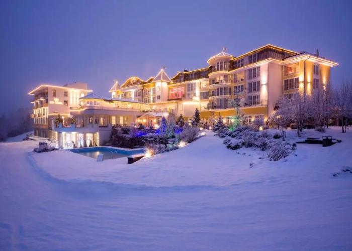 Wellness Schloss Panorama Royal
