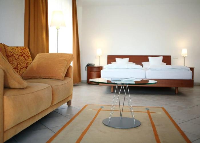 Maifeld Sport- und Tagungshotel