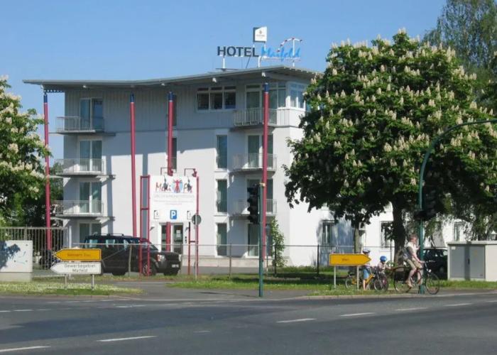 Maifeld Sport- und Tagungshotel