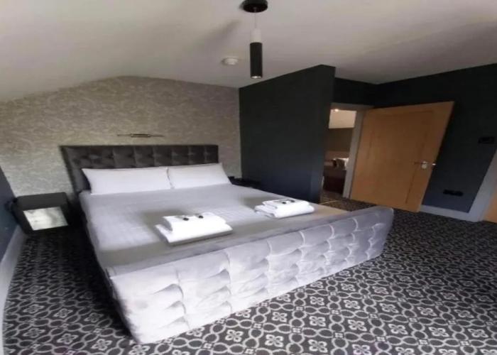 OYO Ivy Hotel