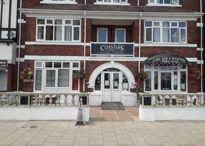 Coasters Hotel & Apartments