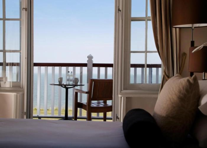 Marine Hotel