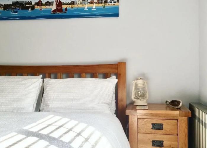 The Seaview Snug
