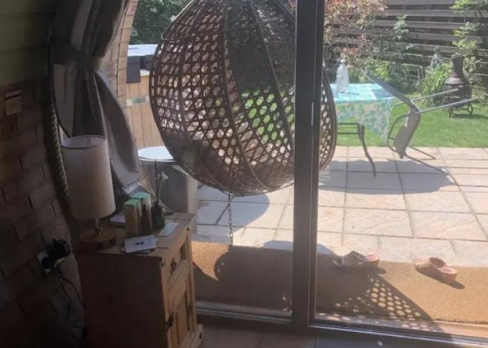 Cosy Escape Heated Luxury pod With hot tub