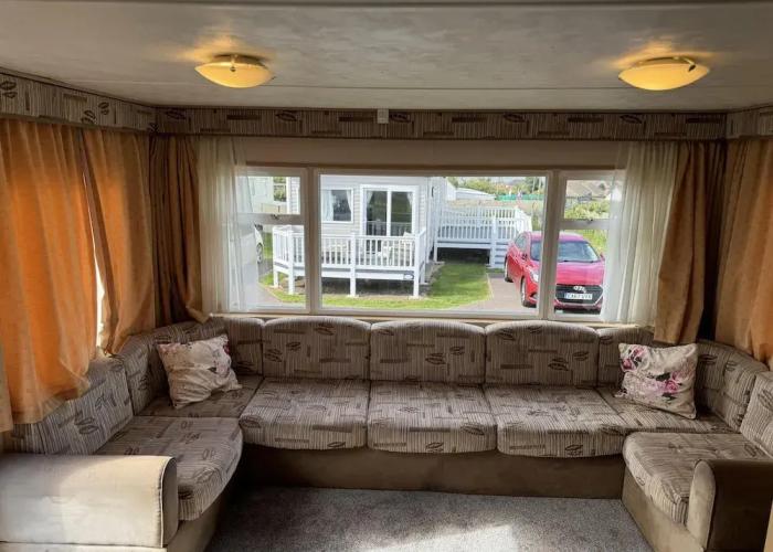 Seaside Bliss Retreat in Heart of Isle of Sheppy
