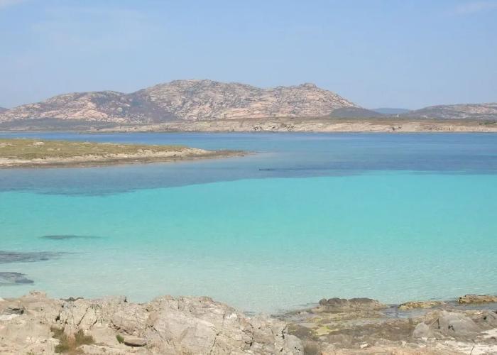 Modern 1 bed Apartment Sleep 3 sea View Only 700mt From sea