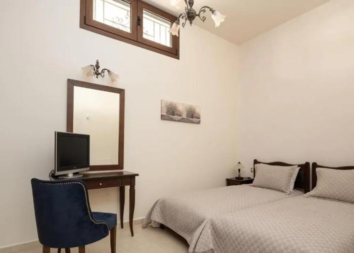 Manili Boutique Suites & Villas