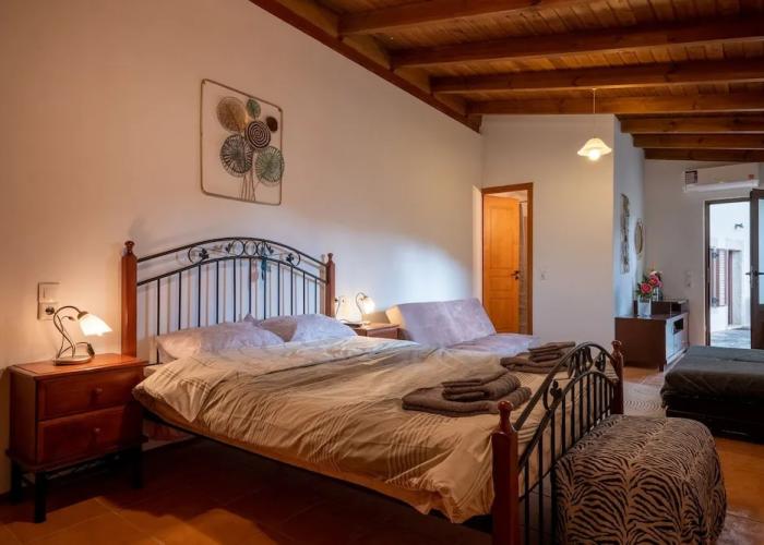 Walnut Tree Villa Ano Archanes-10km From Heraklion
