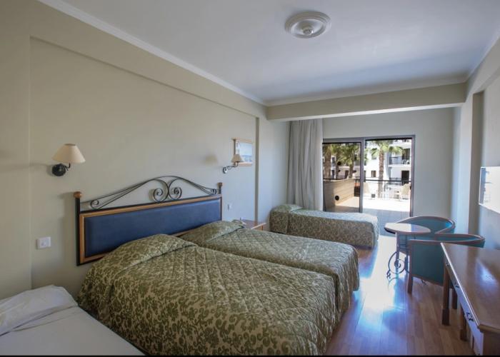 Tsokkos Gardens Hotel & Apartments