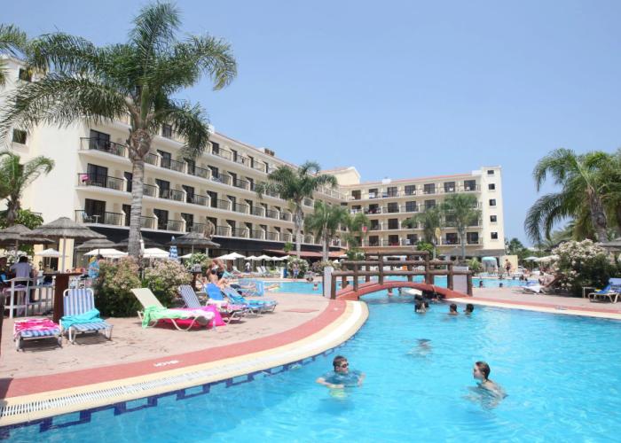Tsokkos Gardens Hotel & Apartments