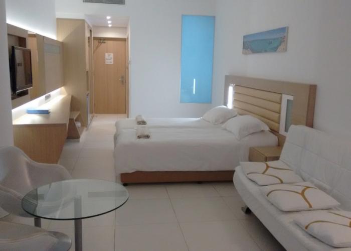 Vrissaki Beach Hotel