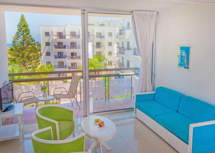 Marlita Beach Hotel Apartments