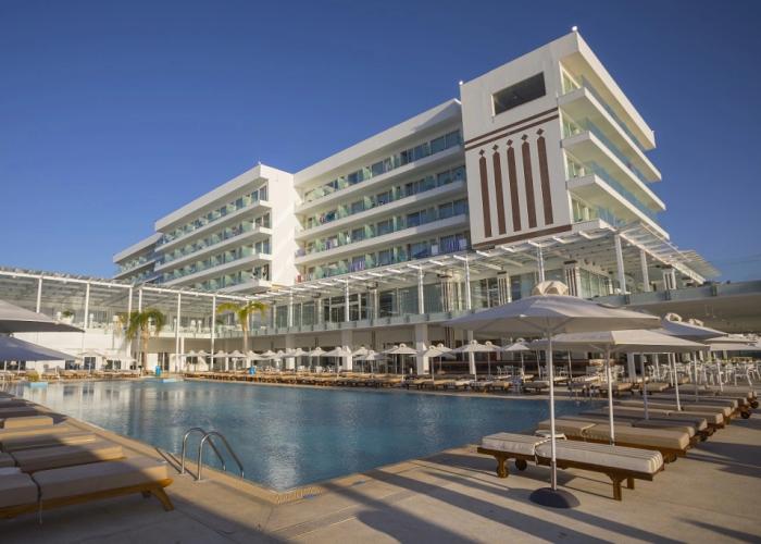 Constantinos The Great Beach Hotel