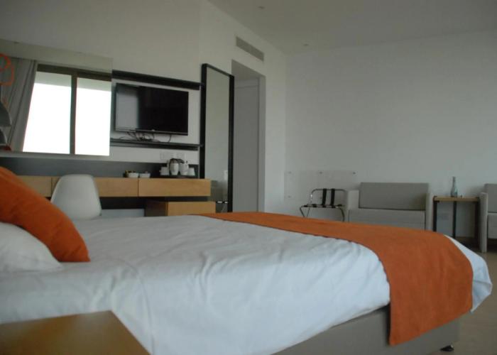 Crystal Springs Beach Hotel