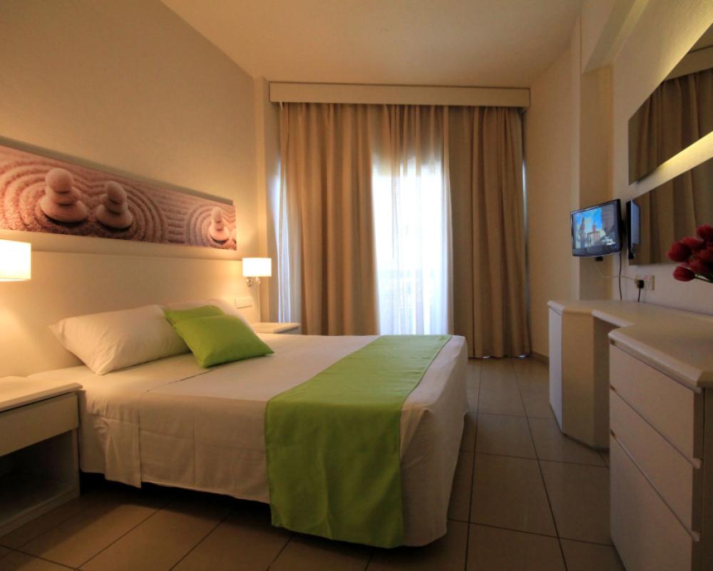 фото Papouis Protaras Hotel