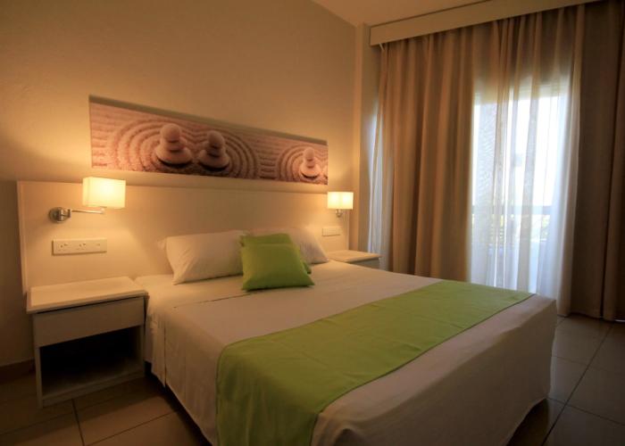 Papouis Protaras Hotel