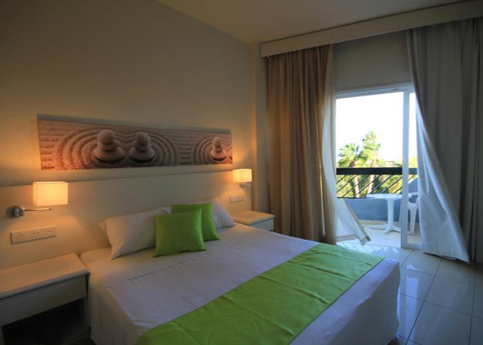 Papouis Protaras Hotel