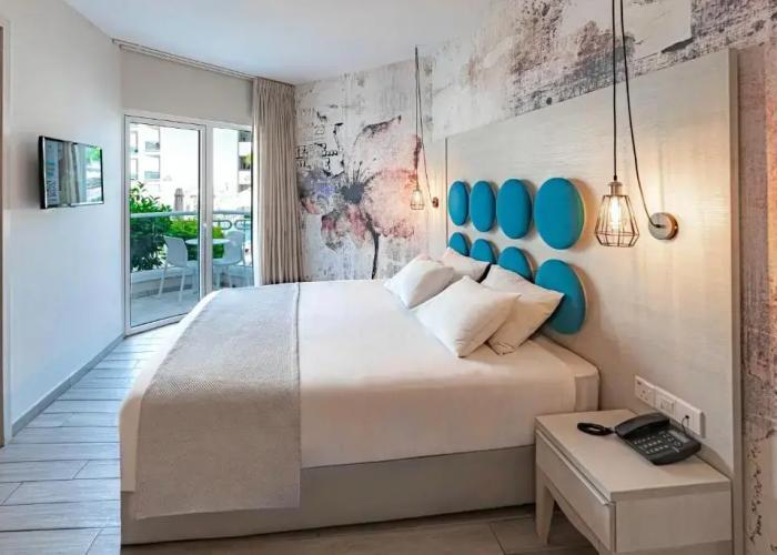 Vangelis Hotel & Suites