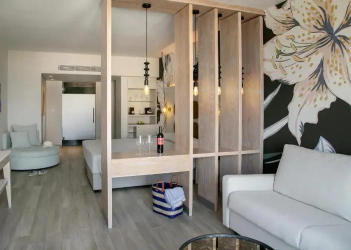 Vangelis Hotel & Suites