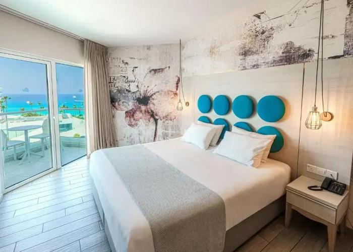 Vangelis Hotel & Suites