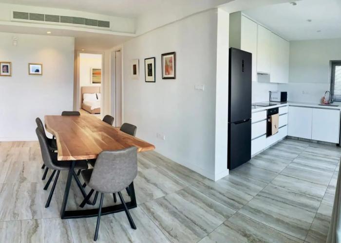 Emerald Suites Apartments