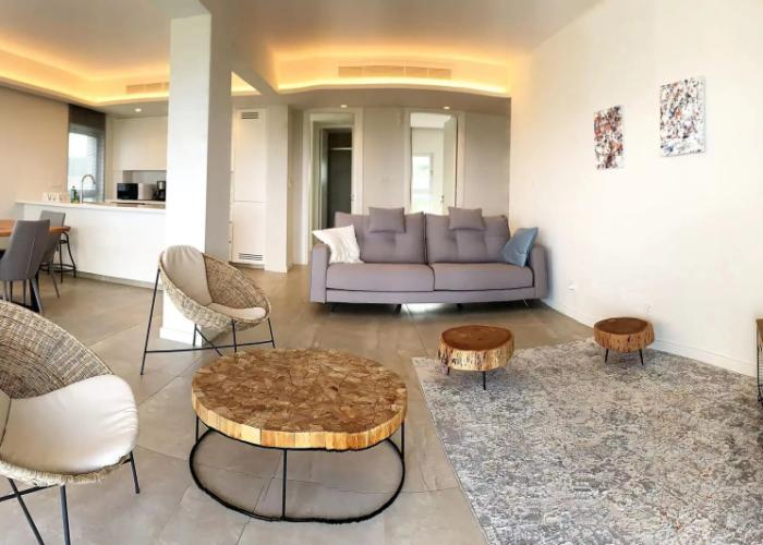 Emerald Suites Apartments